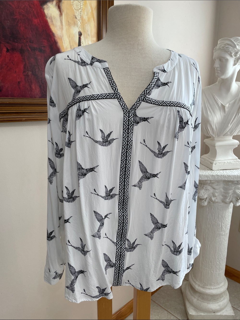 Christopher & Banks Black Bird Top XL Buttons Down Back UNIQUE